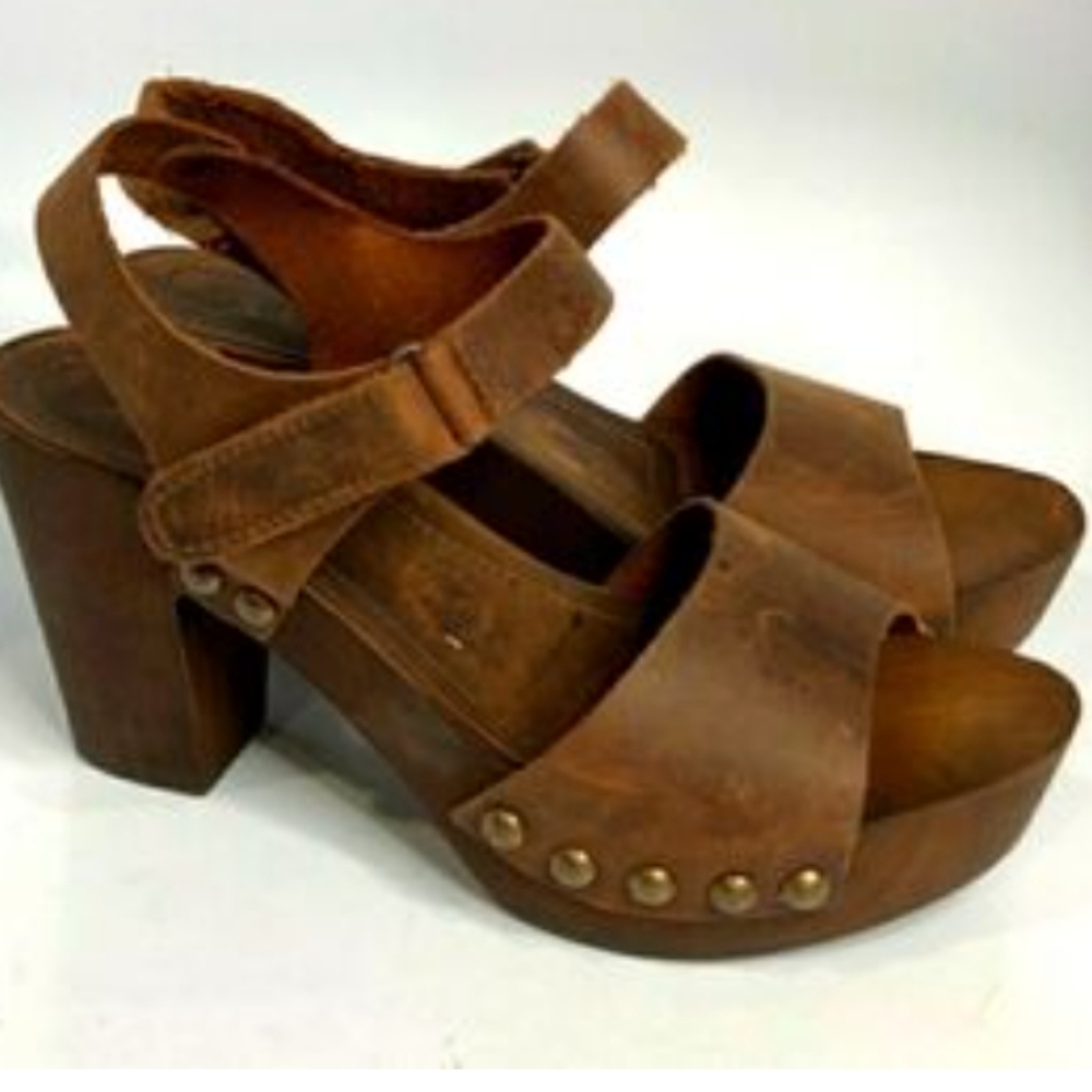A. Giannetti Brown Leather Mules with Stud Accents